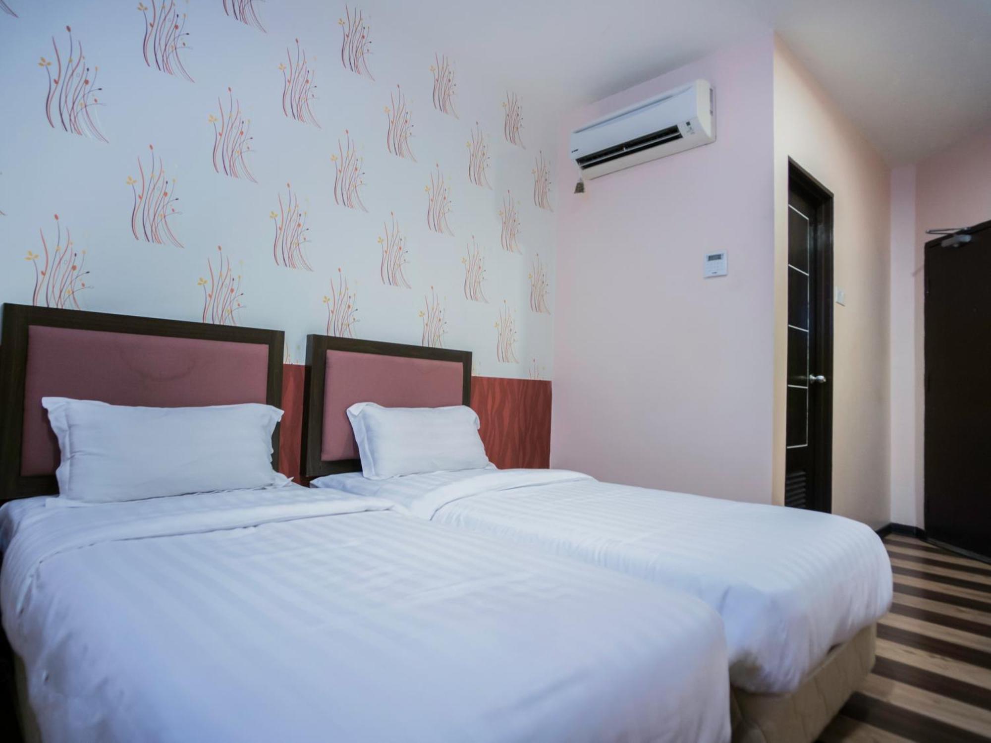 Sky Star Hotel Klia/Klia2 Kampong Bekoh Exterior photo
